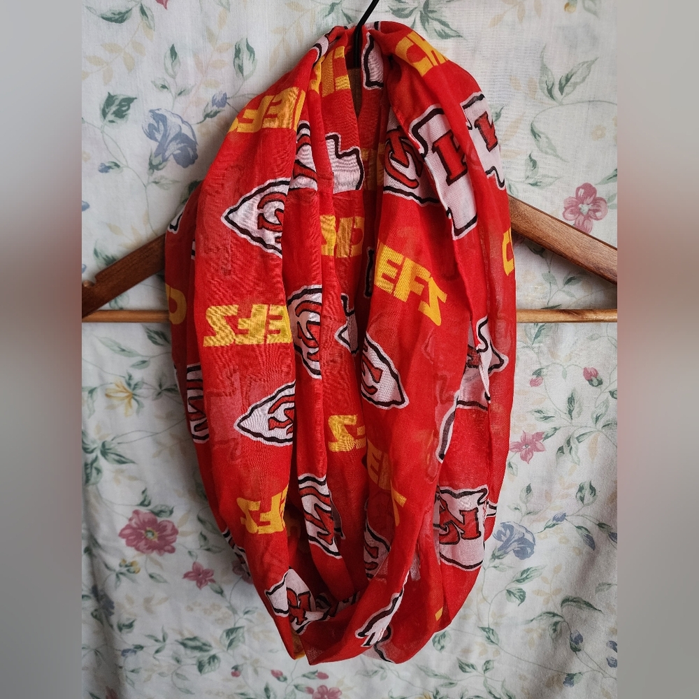 KC Chiefs infinity scarf